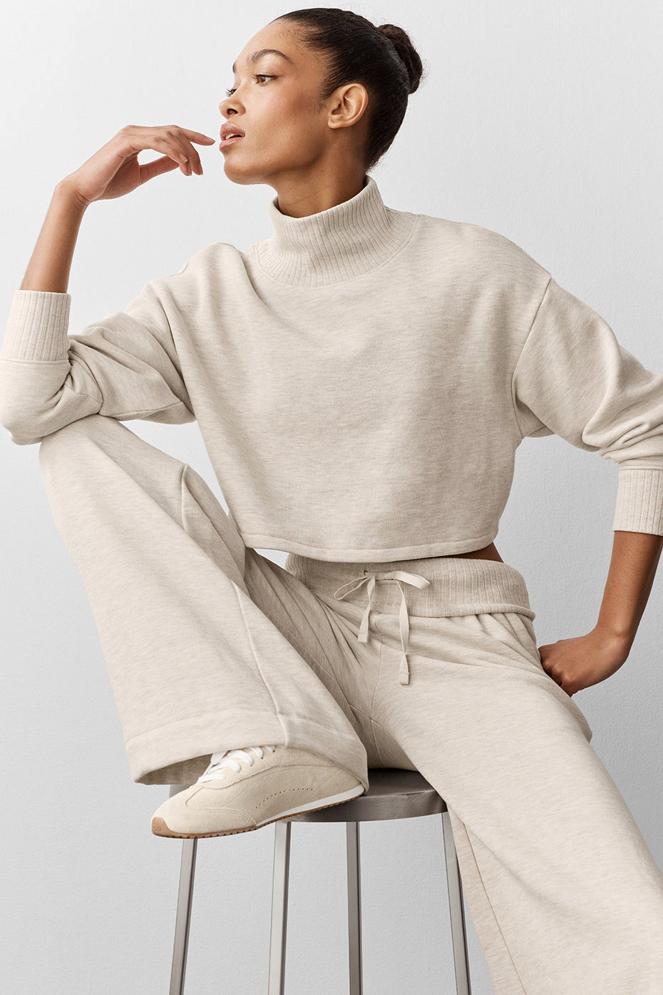 Alo Yoga Cropped Serenity Coverup - Oatmeal Heather