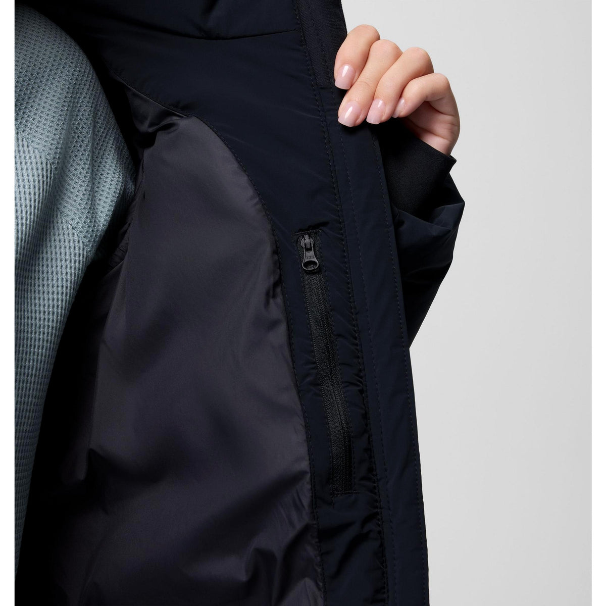 Columbia Women's Amaze Puff Mid Hooded Jacket - Black