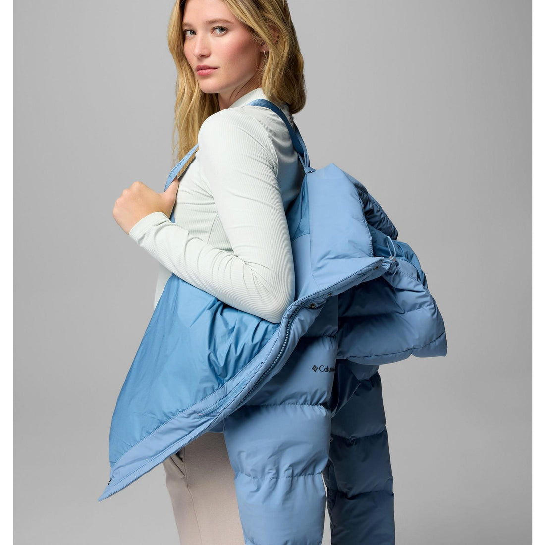 Columbia Women's Amaze Puff Hooded Jacket - Rainy Day