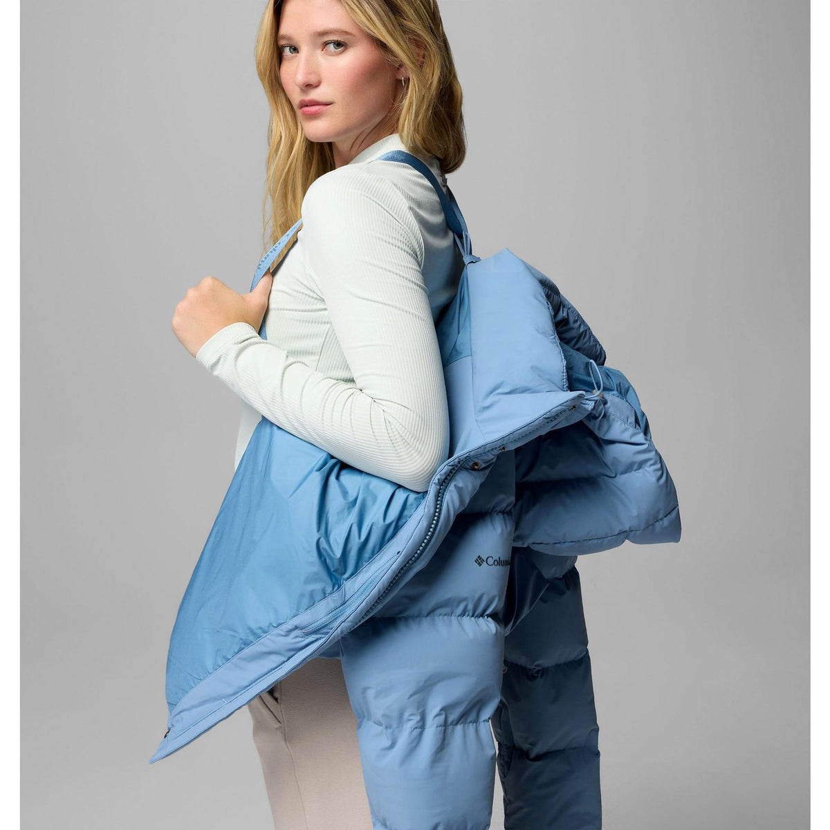 Columbia Women's Amaze Puff Hooded Jacket - Rainy Day