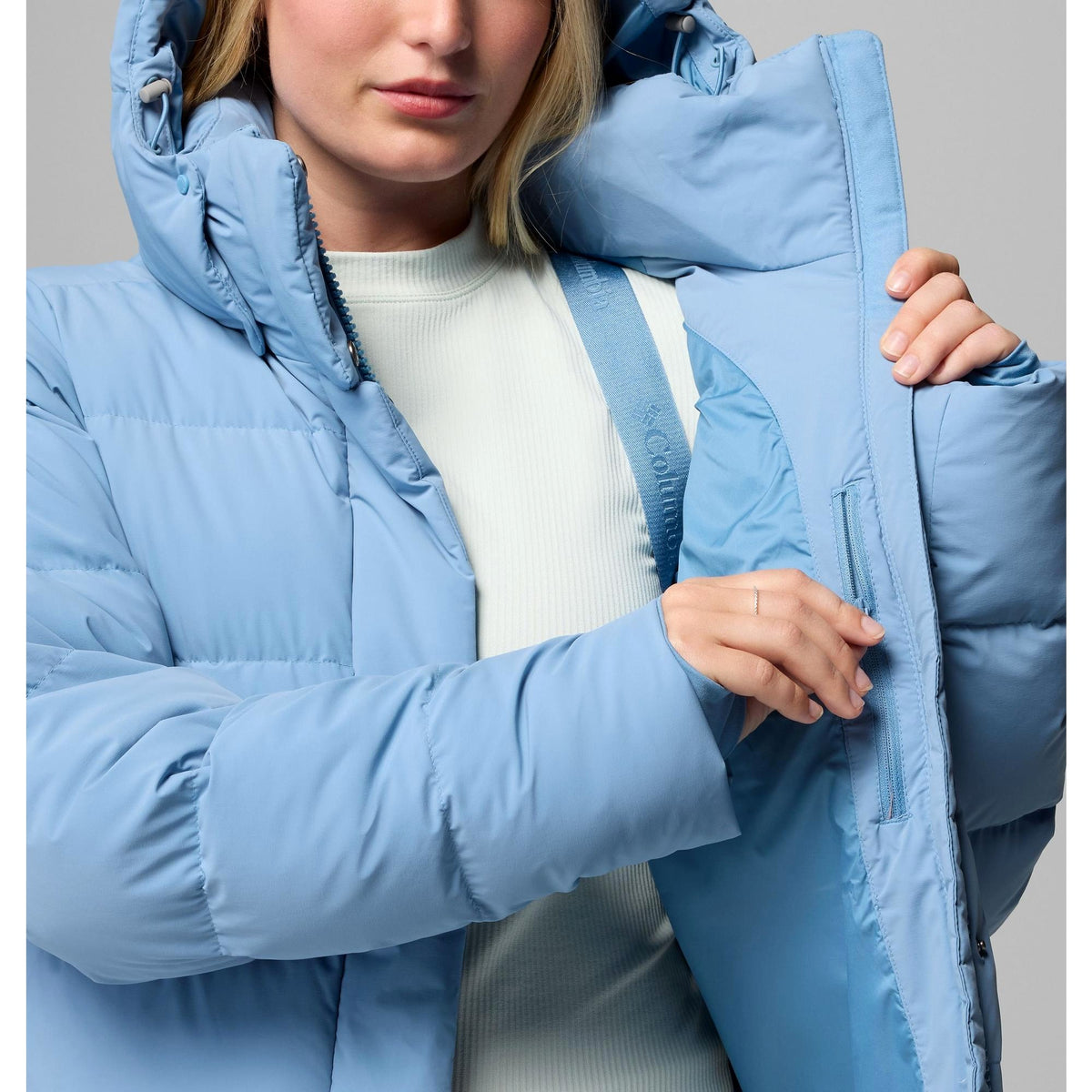 Columbia Women's Amaze Puff Hooded Jacket - Rainy Day